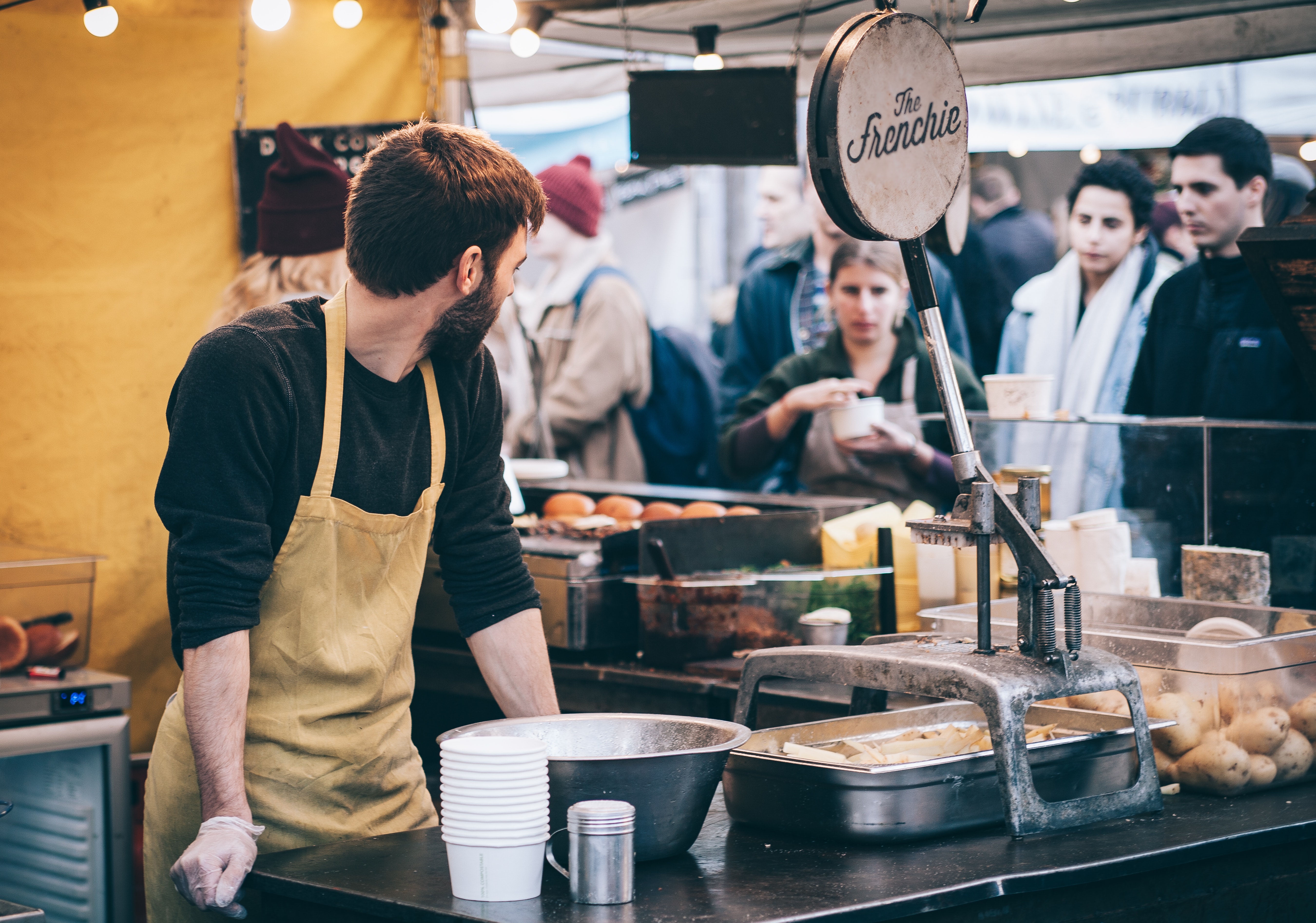 Comment ouvrir un pop-up store qui attire des clients ?