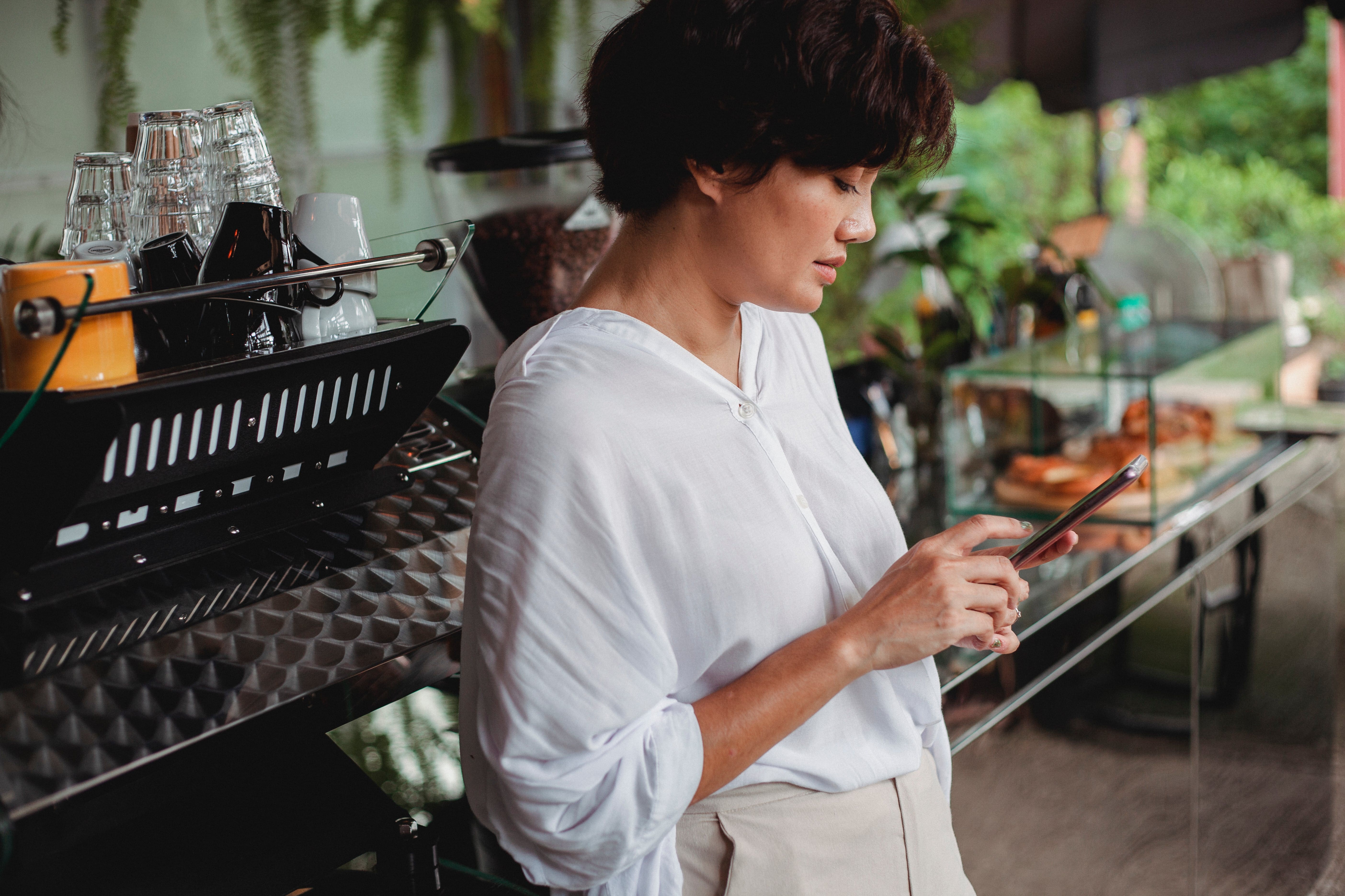 Les avantages d'un TPE sans contact pour votre commerce